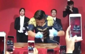 快乐吃瓜娱乐新闻最新消息,快乐吃瓜，明星隐私再掀波澜！
